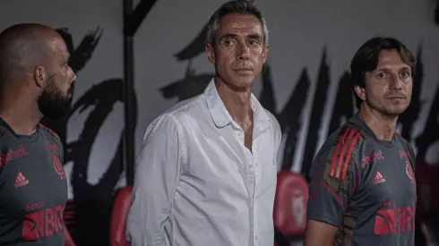 Paulo Sousa elogiou Arão após vitória contra o Talleres pela Libertadores (Foto: Heber Gomes/AGIF)