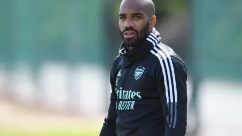 Lacazette vai sair do Arsenal