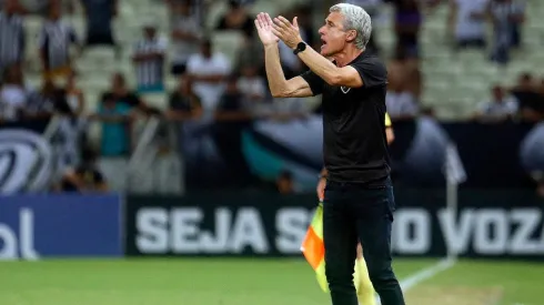 Luís Castro fez uma análise sobre o confronto contra o Ceará (Foto: Vitor Silva/Botafogo)