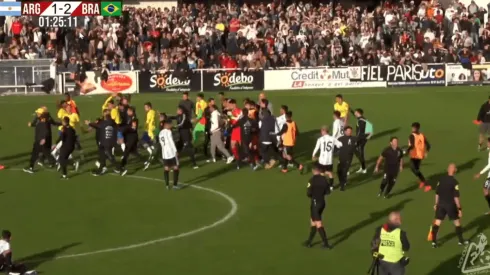 Final de torneio sub-17 entre Brasil e Argentina termina em confusão (Foto: Reprodução)