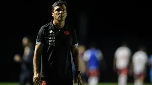 Atacante do Vasco defende Zé Ricardo (Foto: Thiago Ribeiro/AGIF)