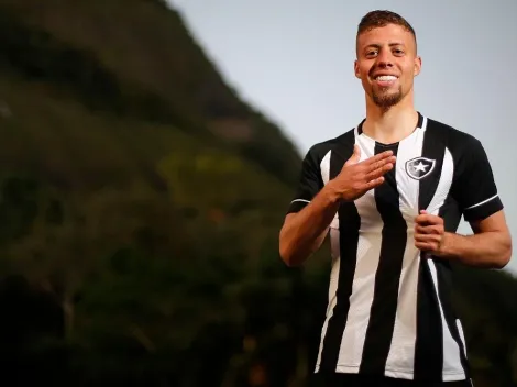 'Temos tudo para ajudar o Botafogo', diz novo reforço em apresentação oficial
