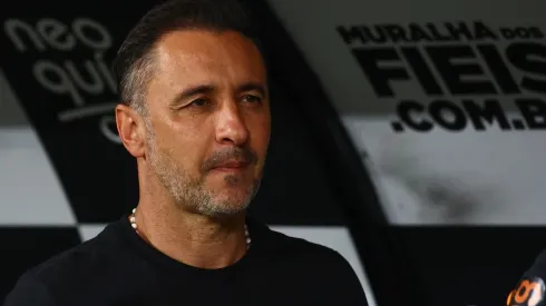 Vítor Pereira, treinador do Corinthians (Foto: Marcello Zambrana/AGIF)
