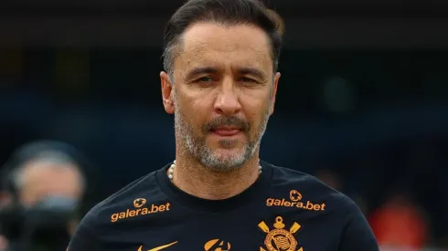 Vítor Pereira não estará à frente do Corinthians nesta noite (Foto: Marcello Zambrana/AGIF)