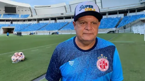 Edson Vieira foi demitido do América-RN após demorar a tomar vacina contra Covid-19
