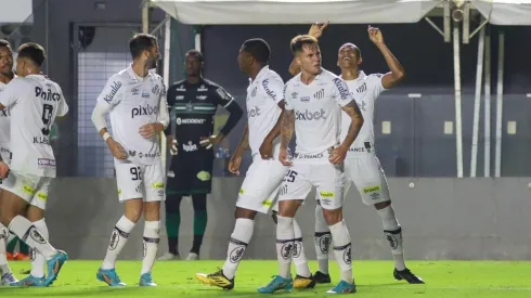 Lateral-direito exalta classificação (Foto: Fernanda Luz/AGIF)