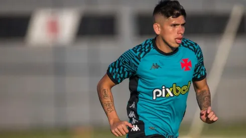 Palacios fala sobre atuar ao lado de Nenê (Foto: Daniel RAMALHO/CRVG)