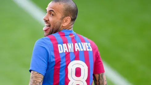 Daniel Alves, lateral-direito do Barcelona (Foto: Getty Images)