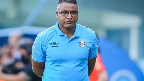 Roger Machado, treinador do Grêmio (Foto: Pedro H. Tesch/AGIF)