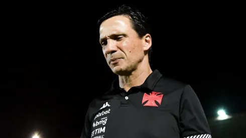 Zé Ricardo não é mais o técnico do Vasco (Foto: Thiago Ribeiro/AGIF)