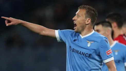 Lucas Leiva admite que conversou com o Grêmio, mas que não passou disso (Foto: Paolo Bruno/Getty Images)