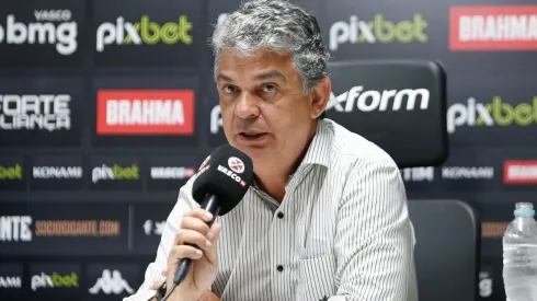 Carlos Brazil falou sobre busca pelo novo treinador (Foto: Rafael Ribeiro / Vasco)
