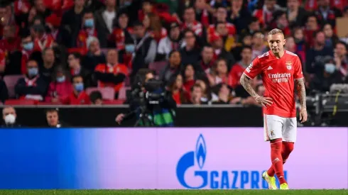 SL Benfica v AFC Ajax: Round Of Sixteen Leg One - UEFA Champions League