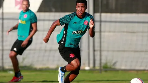 Andrey Santos está na mira de clubes europeus (Foto: Daniel RAMALHO/CRVG)