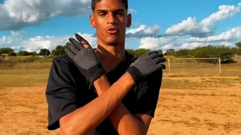 Revoltante: Novos empresários do Luva de Pedreiro revelam o saldo bancário do influencer