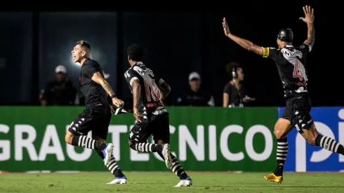 Palacios marcou seu primeiro gol atuando no futebol brasileiro (Foto: Daniel RAMALHO/CRVG)