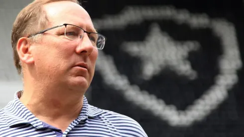 John Textor, dono do Botafogo, encontra dificuldade para contratar Matheus Pereira
