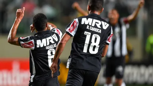 Atletico MG v Internacional - Copa Bridgestone Libertadores 2015 Round of 16