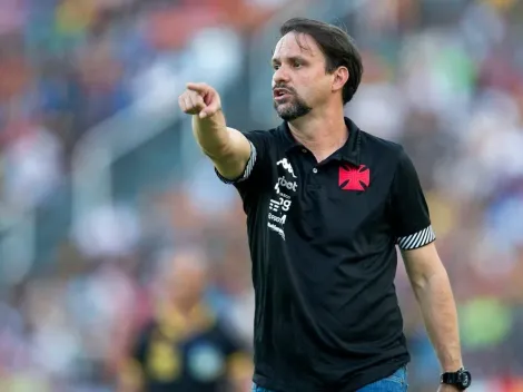 Já? Técnico do Vasco não se cala após vaias e xingamentos e manda recado
