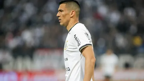 Balbuena chama torcida para duelo contra o Flamengo pela Libertadores (Foto: Rodrigo Coca / Ag. Corinthians)