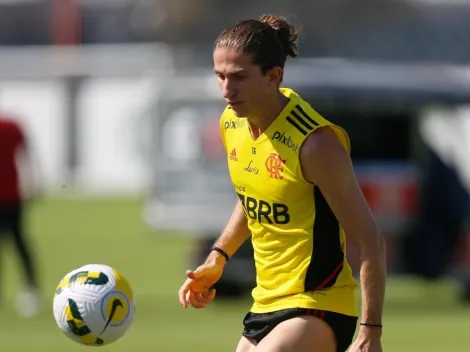 Chama o VAR! Filipe Luís protagoniza cena de trapalhão em treino do Flamengo