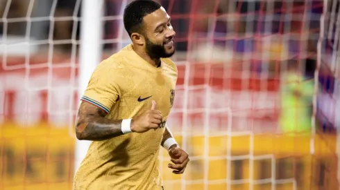 Memphis Depay se aproxima de deixar o Barcelona e acertar com gigante da Série A
