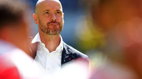 Erik ten Hag, treinador do Manchester United, quer pagar R$90 milhões por volante da Série A