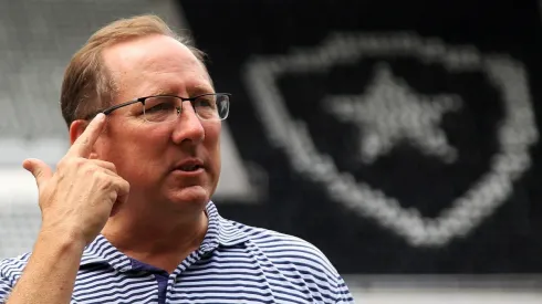 Botafogo, de John Textor, quer antecipar chegada de goleiro