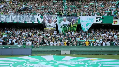 Treinador estrangeiro do Coritiba foi demitido após derrota no Brasileirão