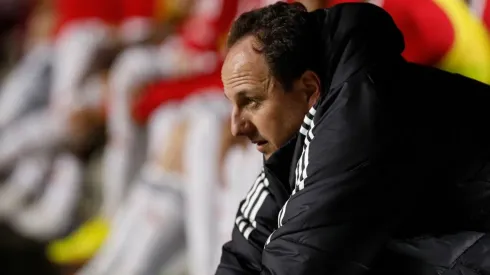 Rogério Ceni fará mudança para decisão contra o Atlético-GO pela Sul-Americana