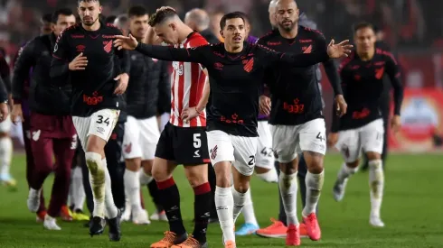 Estudiantes v Athletico Paranaense – Copa CONMEBOL Libertadores 2022