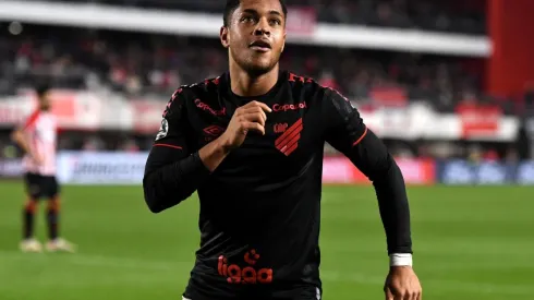 Estudiantes v Athletico Paranaense - Copa CONMEBOL Libertadores 2022