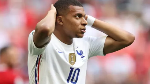 Seleção da França em crise a poucos dias da copa do mundo no Qatar