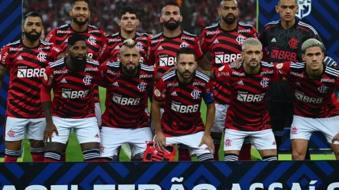 Jogadores do Flamengo perfilados (Foto: Getty Images)