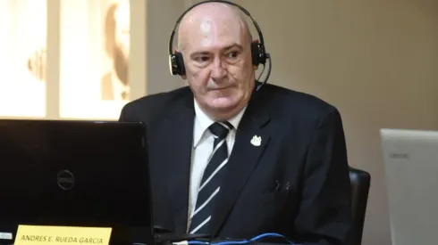 Andrés Rueda, presidente do Santos, está definindo que jogadores deixam o clube ao final da temporada