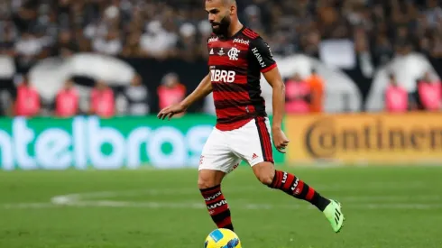 Flamengo divulgou a situação clínica de Thiago Maia e Arturo Vidal