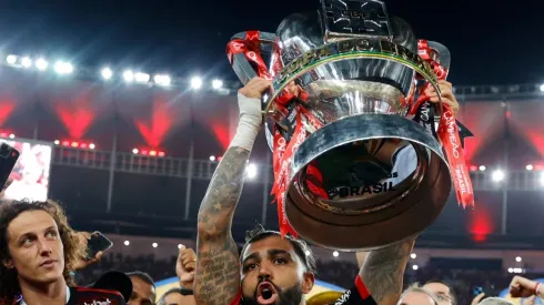 Jogadores do Flamengo comemoram o título da Copa do Brasil (Foto: Getty Images)