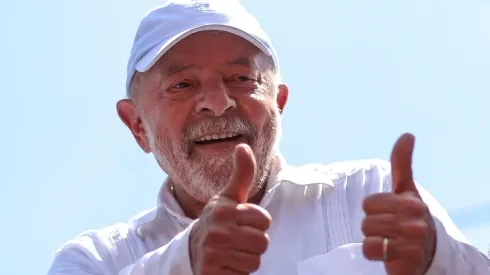 Lula Campaigns in Sao Goncalo