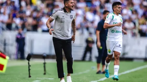 Thiago Gadelha / SVM