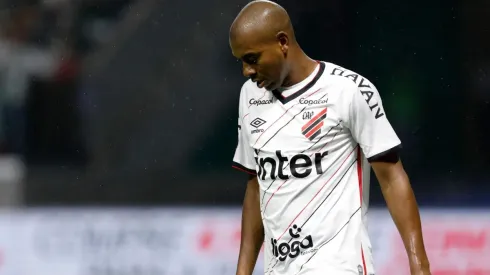 Fernandinho, volante do Athletico Paranaense (Foto: Getty Images)