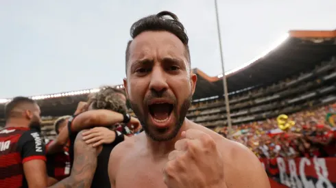 Éverton Ribeiro quer renovar com o Flamengo