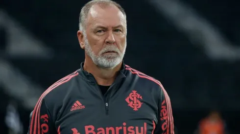 Botafogo v Internacional – Brasileirao 2022