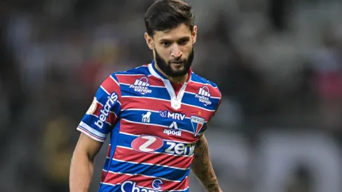 Juninho Capixaba, lateral-esquerdo do Fortaleza (Foto: Getty Images)