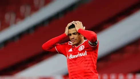 Cruzeiro deseja Taison e Alef Manga, um dos destaques do Brasileirão