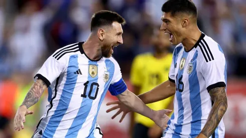 Messi comemora gol pela seleção da Argentina (Foto: Getty Images)