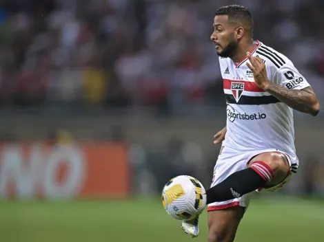 Fora do São Paulo, Reinaldo está a detalhes de assinar com outro gigante brasileiro