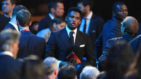 Eto'o agride youtuber na saída do jogo da seleção brasileira contra a Coreia do Sul