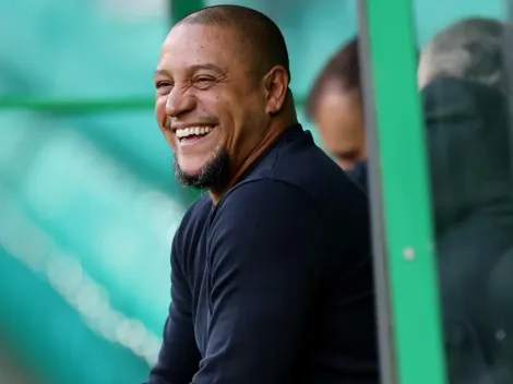 Roberto Carlos surpreende, deixa Corinthians e Palmeiras 'de lado' e revela o clube que torce no Brasil