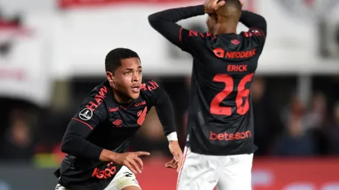 Estudiantes v Athletico Paranaense - Copa CONMEBOL Libertadores 2022