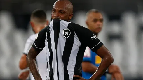 Chay, em campo pelo Botafogo (Foto: Getty Images)